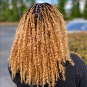 Meet your Posher, Miya